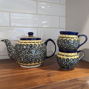 Handmade in Poland teapot and 2 mugs